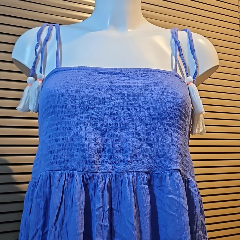 Size M shirred bust embroidered summer slip dress, adjustable straps - Picture 9 of 12